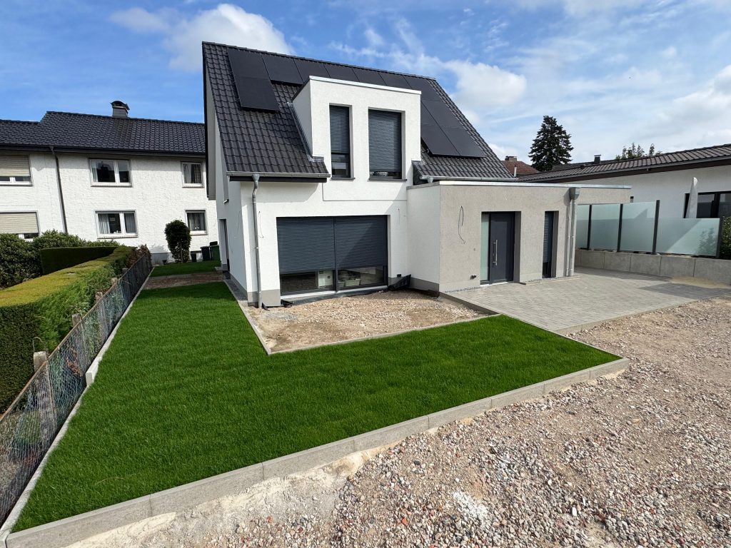 WhatsApp Image 2025-09-10 at 11.43.29 (1)