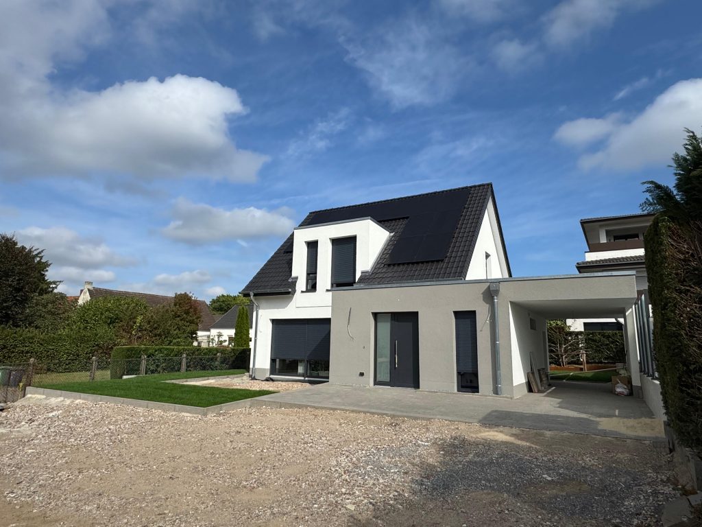 WhatsApp Image 2025-09-10 at 11.43.29 (2)